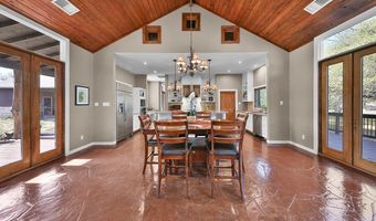 1523 Meadow Gln, Adkins, TX 78101
