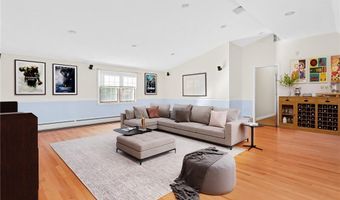 3 Aster Ln, Coventry, RI 02831