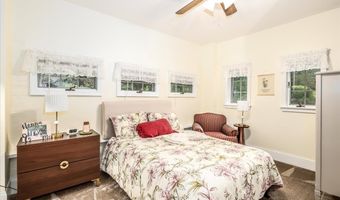 10 N Beech Tree Rd, Brookfield, CT 06804