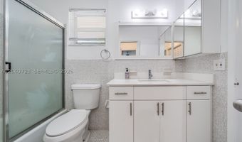 2880 NE 203rd St 34B, Aventura, FL 33180