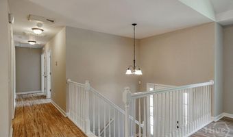 560 Bethany Ct, Athens, GA 30606