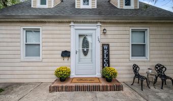 125 Eighth St, Belford, NJ 07718