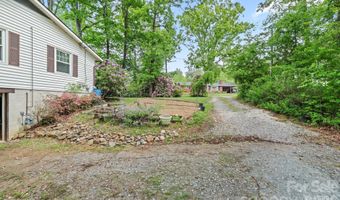 98 Pensacola Ave, Arden, NC 28704