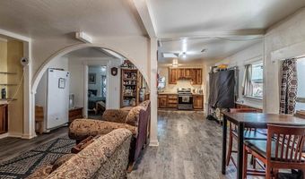 612 Lovers Ln, Aztec, NM 87410