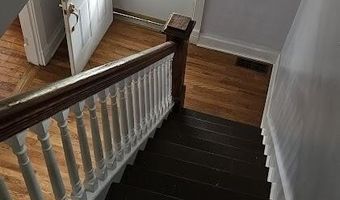 207 E 3rd St, Augusta, KY 41002