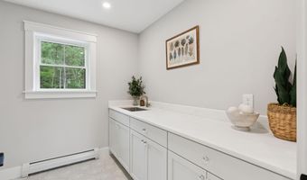 52 Jasper Ln, Arundel, ME 04046