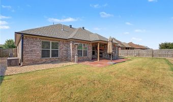 2302 SW Cadwell Ave, Bentonville, AR 72713
