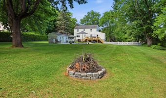8 Winthrop Rd, Bethel, CT 06801