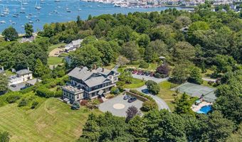 35 Chastellux Ave J, Newport, RI 02840