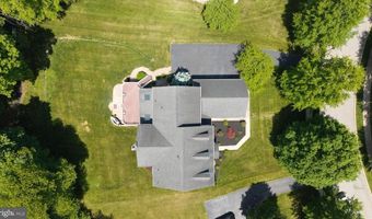 17 WATERTON Dr, Bear, DE 19701