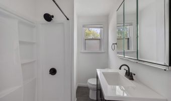 108 Bucknell Ave, Villas, NJ 08251
