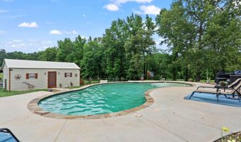 1615 Linton Rd, Benton, LA 71006