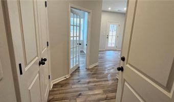 908 Colton Dr, Acworth, GA 30102