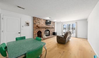 1121 S Splitrock Blvd, Brandon, SD 57005