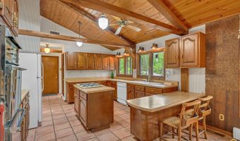8720 SW 85th St, Auburn, KS 66402