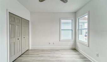 5718 SEA TURTLE Pl, Apollo Beach, FL 33572