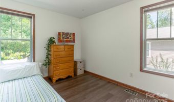 132 Warren Haynes Dr, Asheville, NC 28806