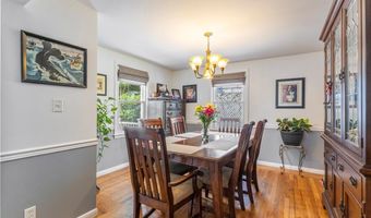 75 Crescent Ave, Cranston, RI 02910