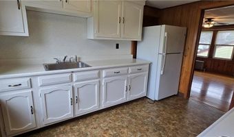 28 Crawford St, Cranston, RI 02910