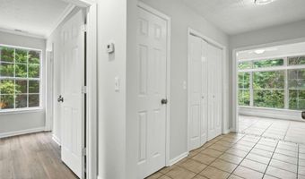 16 Oak Grv, Adairsville, GA 30103