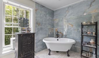 15 Pepperell Rd, Brookline, NH 03033