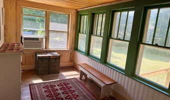 107 6th, Beaver, WV 25813