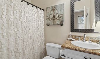 930 Caroline Dr, Biloxi, MS 39532