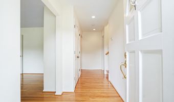 8524 DOTER Dr, Alexandria, VA 22308