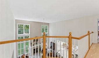 915 Cimarron Oval, Aurora, OH 44202