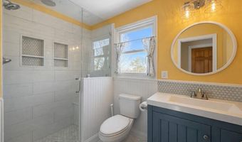 400 Third Beach Rd, Middletown, RI 02842
