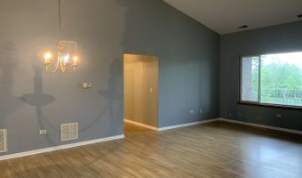 881 Swift Rd 306, Addison, IL 60101