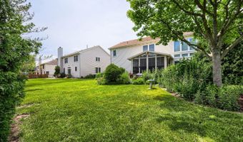 1721 Dorchester Ave, Algonquin, IL 60102