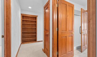 321 E APPLE CREEK Rd, Appleton, WI 54913