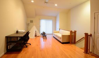2855 11TH St N, Arlington, VA 22201