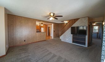 13498 Westbrook St, Ackley, IA 50601