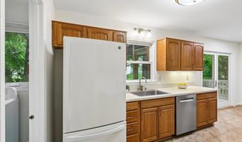5032 KING DAVID Blvd, Annandale, VA 22003