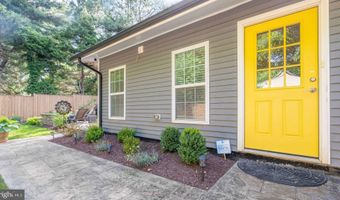 6317 EVERGLADES Dr, Alexandria, VA 22312