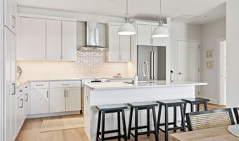 267 US Route 1, Falmouth, ME 04105