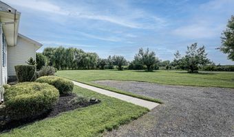 10228 BAYSIDE Dr, Dover, DE 19901