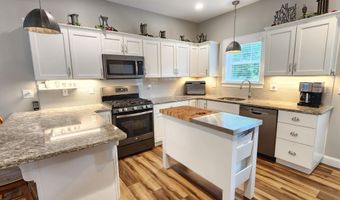 7 Great Hill Ln, Arundel, ME 04046