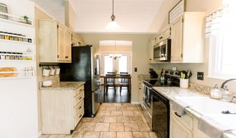 148 Stonegate Dr, Alexandria, KY 41001