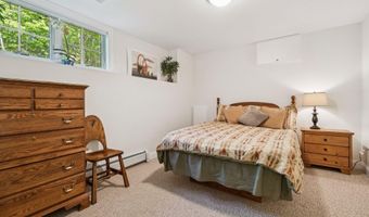 73 Pipers Point Ln, Alton, NH 03809