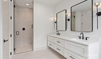 325 Avery Trail Dr 34, Arden, NC 28704