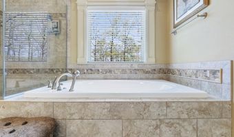1606 HILLDALE, Alexander, AR 72002
