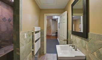 7 Champagne Ter, Bedford, NH 03110