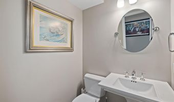1604 N EDGEWOOD St, Arlington, VA 22201