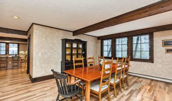 107 Fresh Pond Ln, Brookline, NH 03033