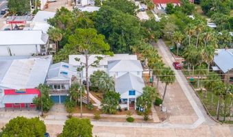 19 Leslie St, Apalachicola, FL 32320