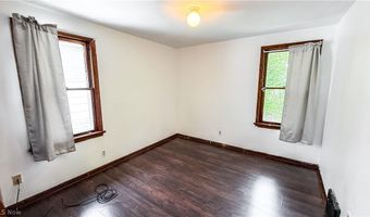 987 Boone St, Akron, OH 44306