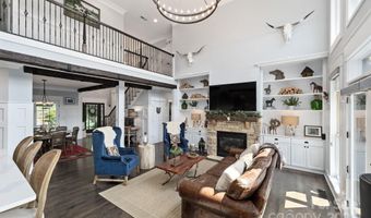 61 Mcintyre Dr, Asheville, NC 28803